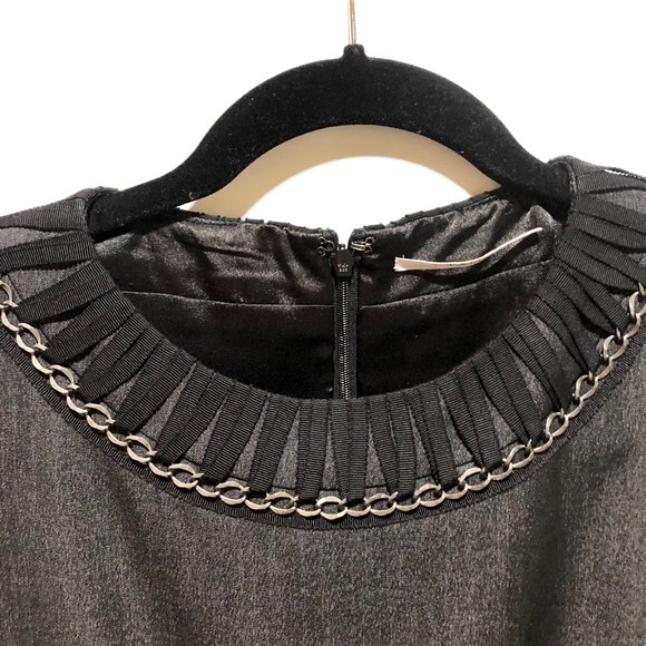 CHARCOAL TAHARI DRESS W/ BEAUTIFUL NECKLACE DETAIL - Picture 4 of 12